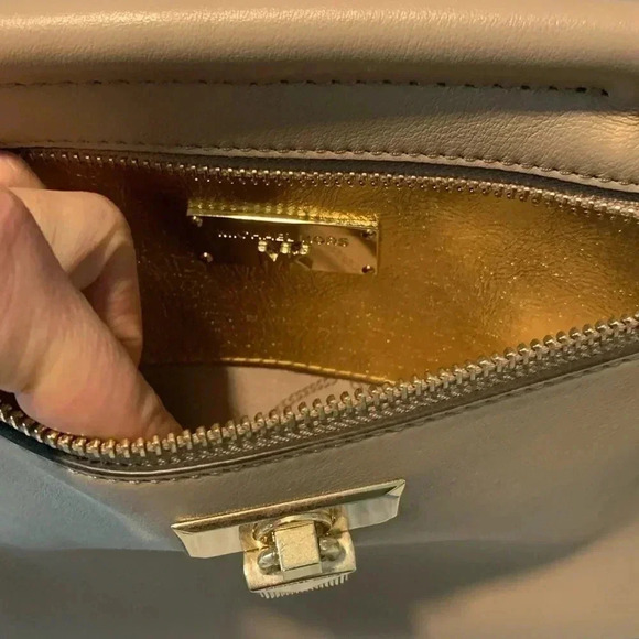 Michael Kors Leather Handbag top handle w/crossbody strap beige w/gold accents - Picture 7 of 16